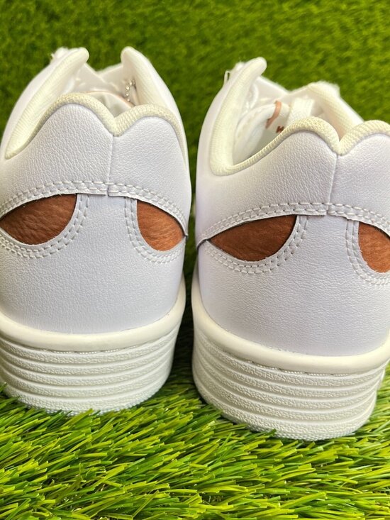 Converse Weapon Low White Nutshell Brown Mens Size 13 Athletic Shoes Sneakers - Picture 6 of 9